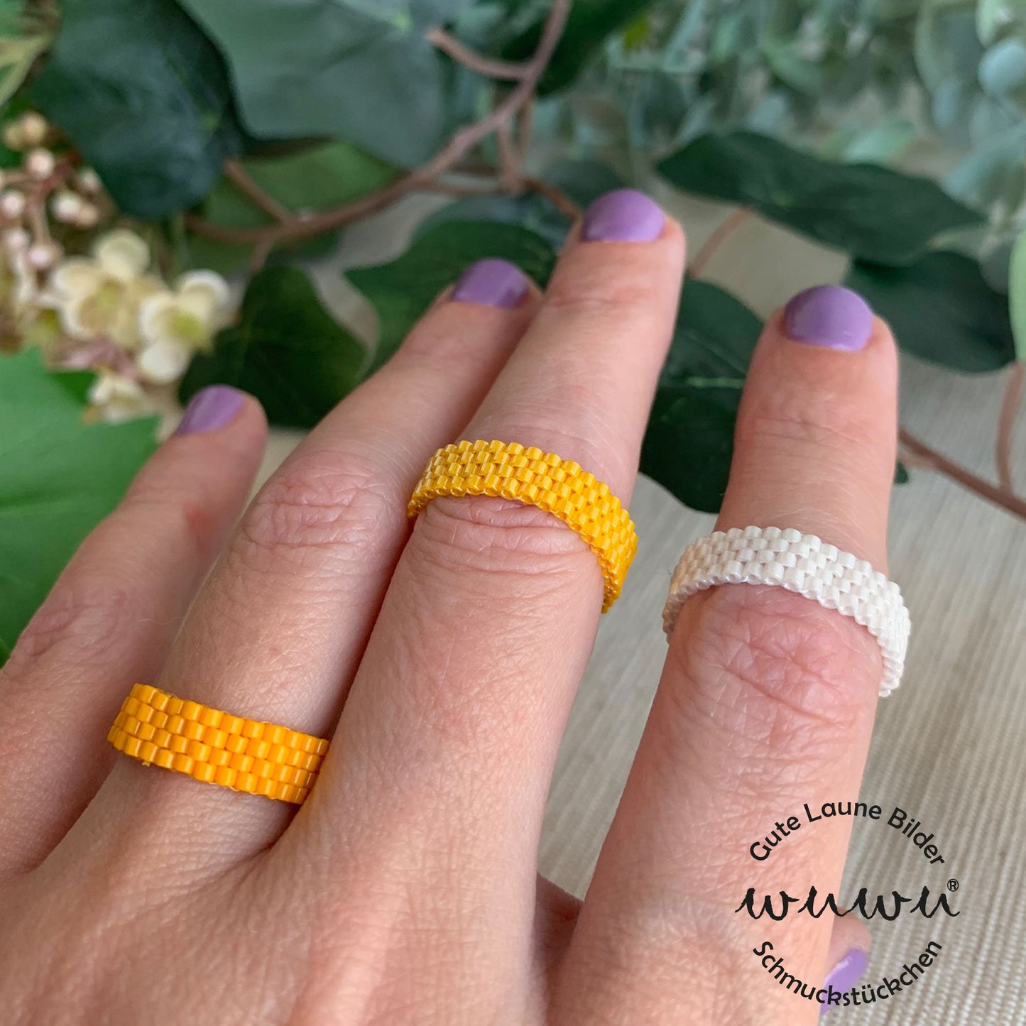 Schmaler Ring aus japanischen Miyuki Glasperlen / genäht / flach / Boho & Hippie / gelb / weiss / orange / zart / Perlenring