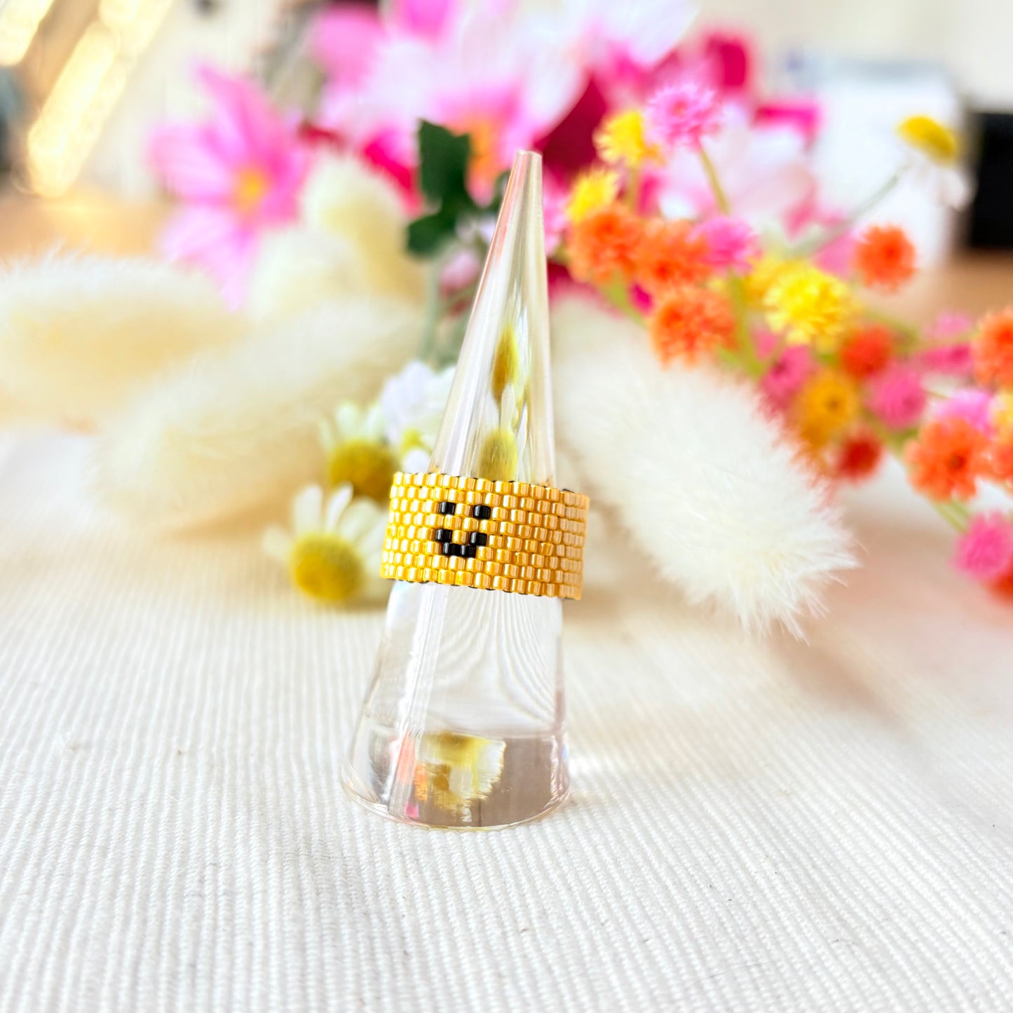 Smiley Ring gelb / flach / Boho & Hippie / Perlenring